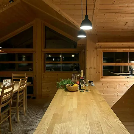 Al With Views Of Marshland And Mountains