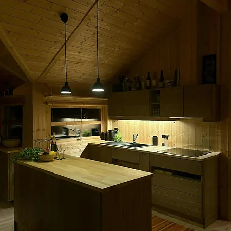 Al With Views Of Marshland And Mountains Tatil Evi *